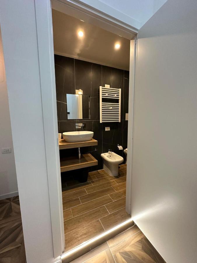 نابولي San Ferdinando Suite Room المظهر الخارجي الصورة