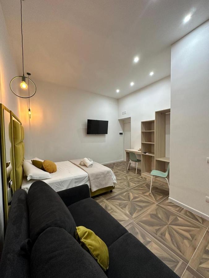 نابولي San Ferdinando Suite Room المظهر الخارجي الصورة
