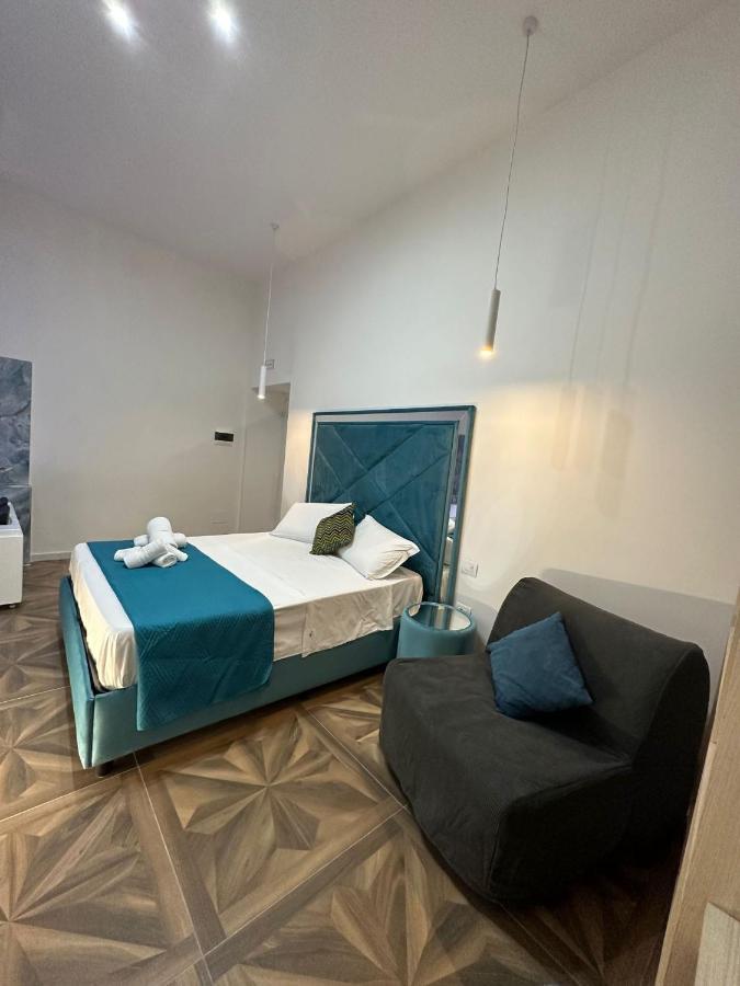 نابولي San Ferdinando Suite Room المظهر الخارجي الصورة