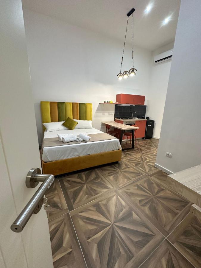 نابولي San Ferdinando Suite Room المظهر الخارجي الصورة