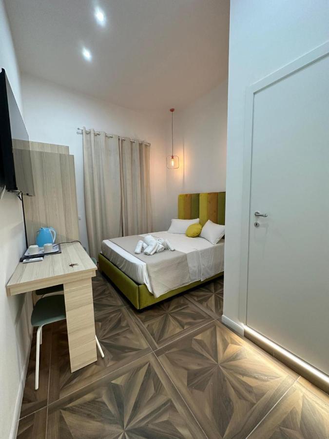 نابولي San Ferdinando Suite Room المظهر الخارجي الصورة