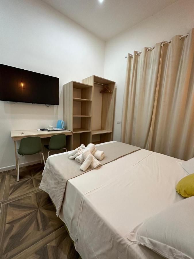 نابولي San Ferdinando Suite Room المظهر الخارجي الصورة